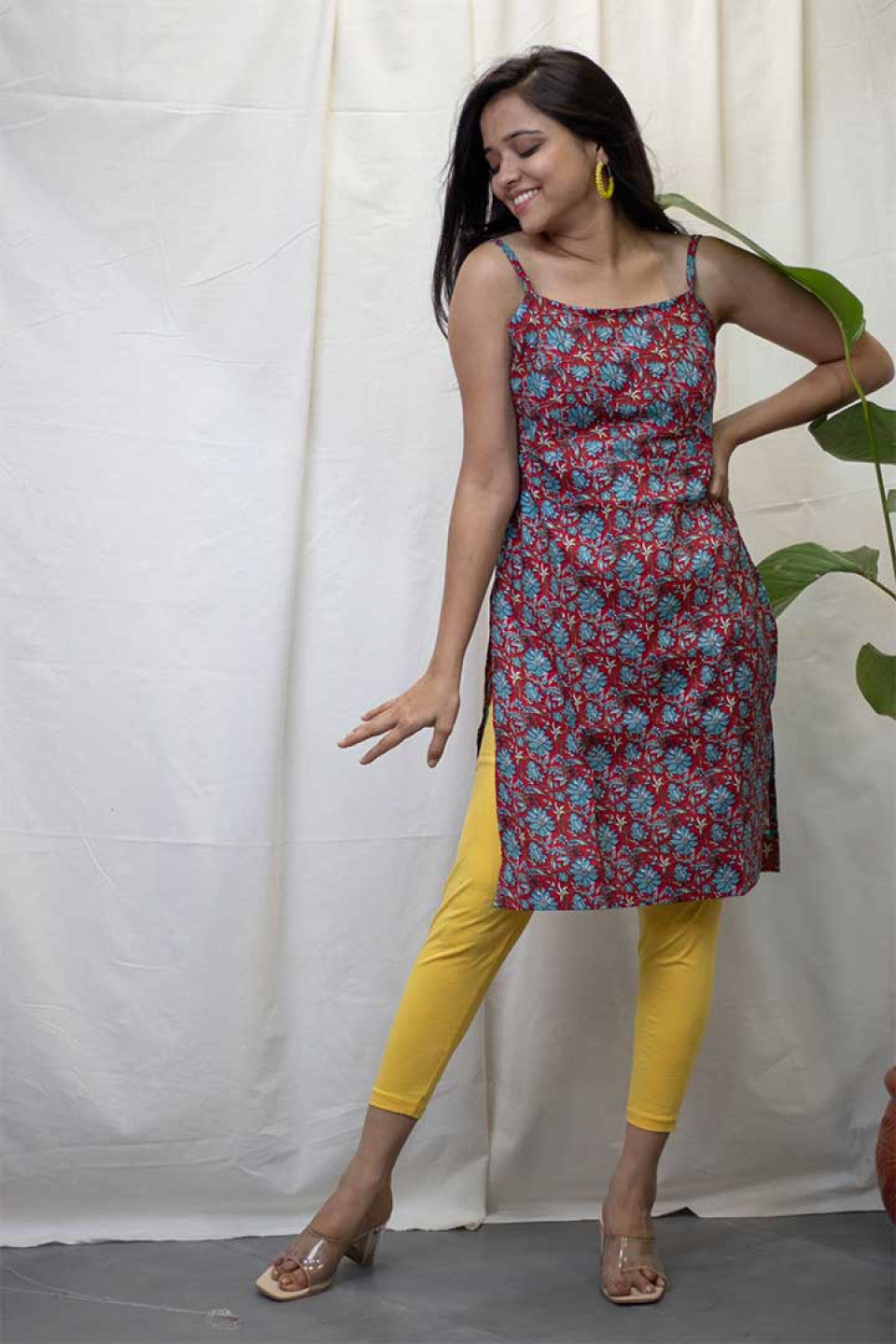 Red Floral Spagetti Kurti