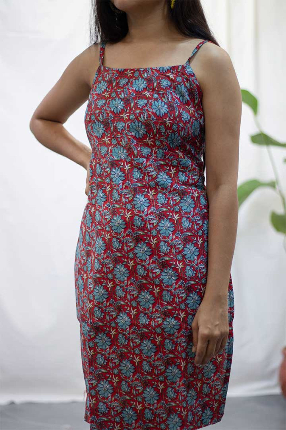 Red Floral Spagetti Kurti